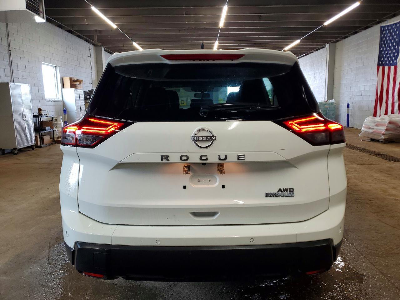 2024 Nissan Rogue S - zdjęcie 6