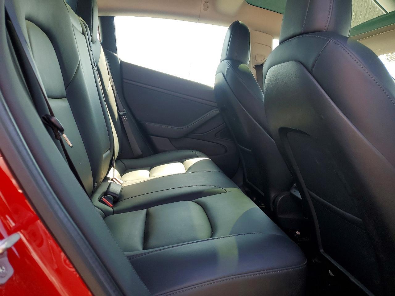2020 Tesla Model 3 - zdjęcie 10