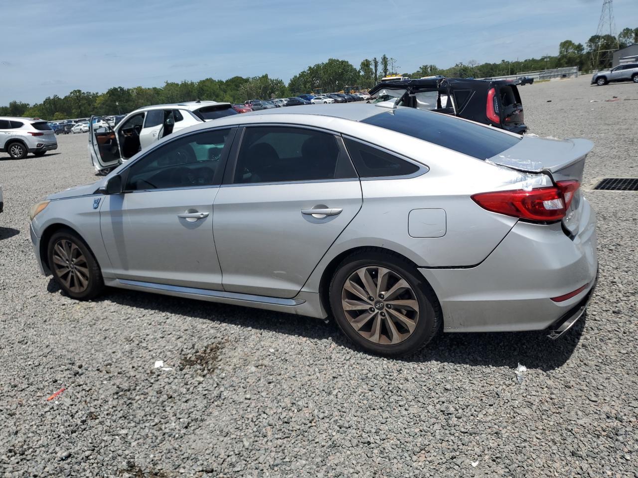 2015 Hyundai Sonata Sport - zdjęcie 2