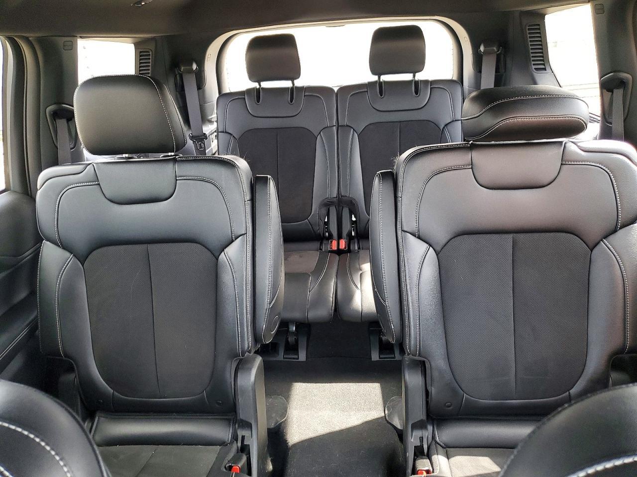 2025 Jeep Grand Cherokee L Laredo - zdjęcie 10