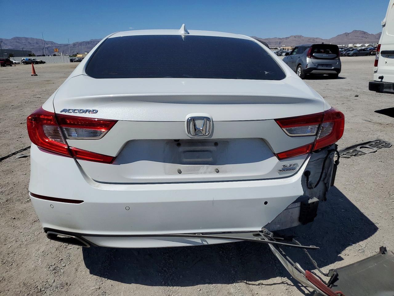 2020 Honda Accord Touring - zdjęcie 6