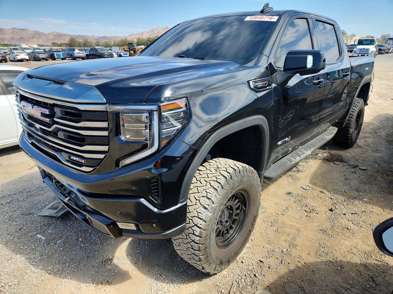 2022 GMC Sierra K1500 At4 - zdjęcie główne