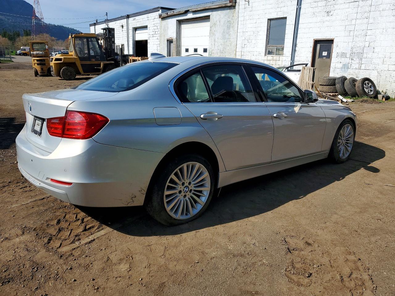 BMW Seria 3 - zdjęcie 3