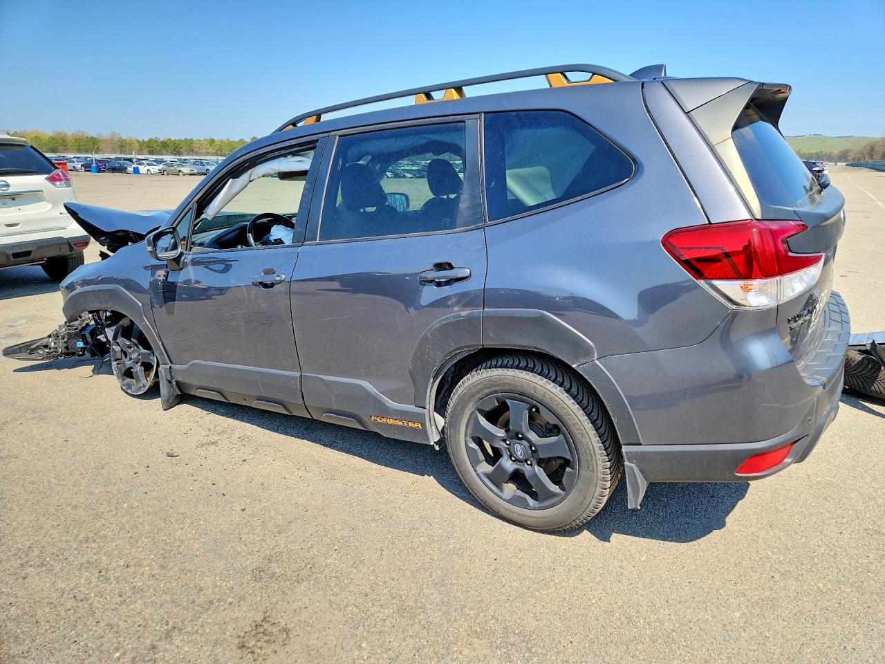 2022 Subaru Forester Wilderness - zdjęcie 2