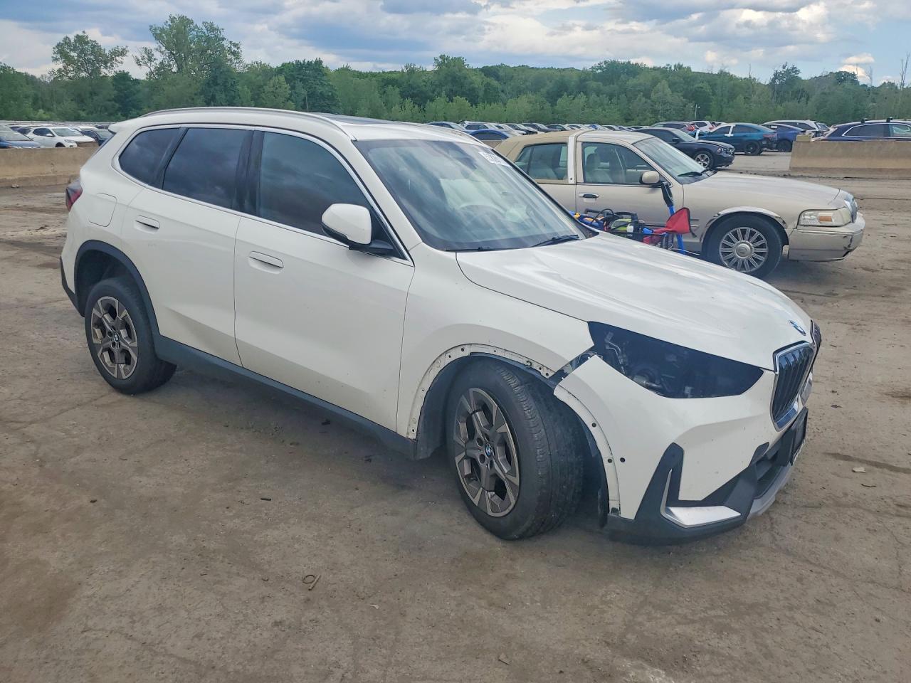 2023 BMW X1 xDrive28I - zdjęcie 4