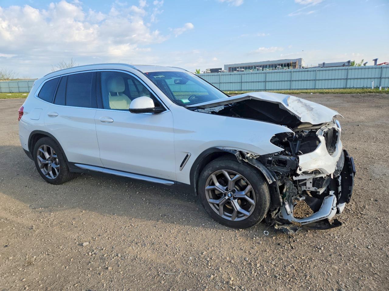 2021 BMW X3 xDrive30E - zdjęcie 4