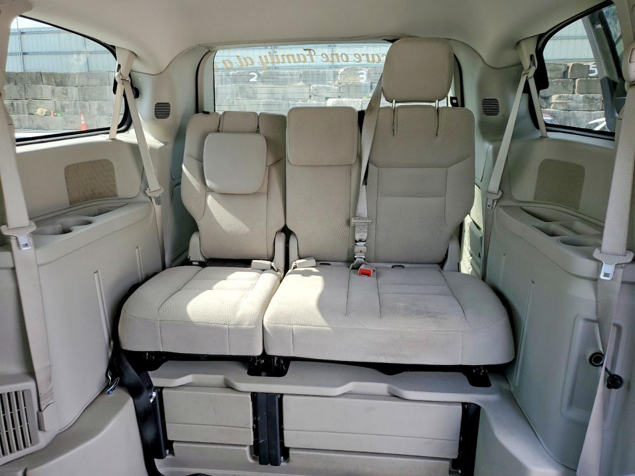 2016 Dodge Grand Caravan Se - zdjęcie 10