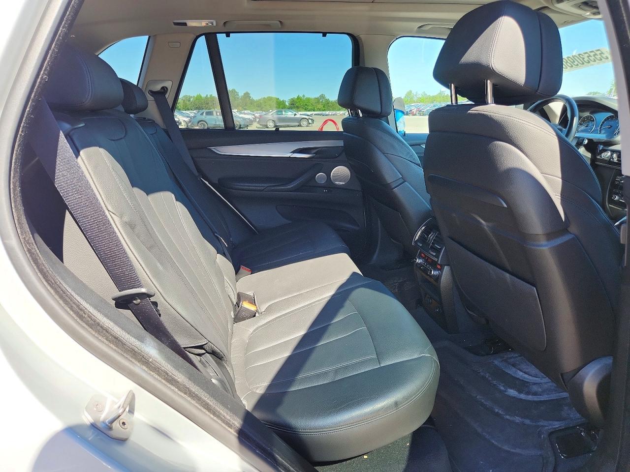 2016 BMW X5 xDrive35I - zdjęcie 11