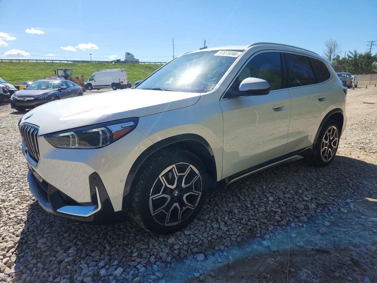 2023 BMW X1 xDrive28I - zdjęcie główne