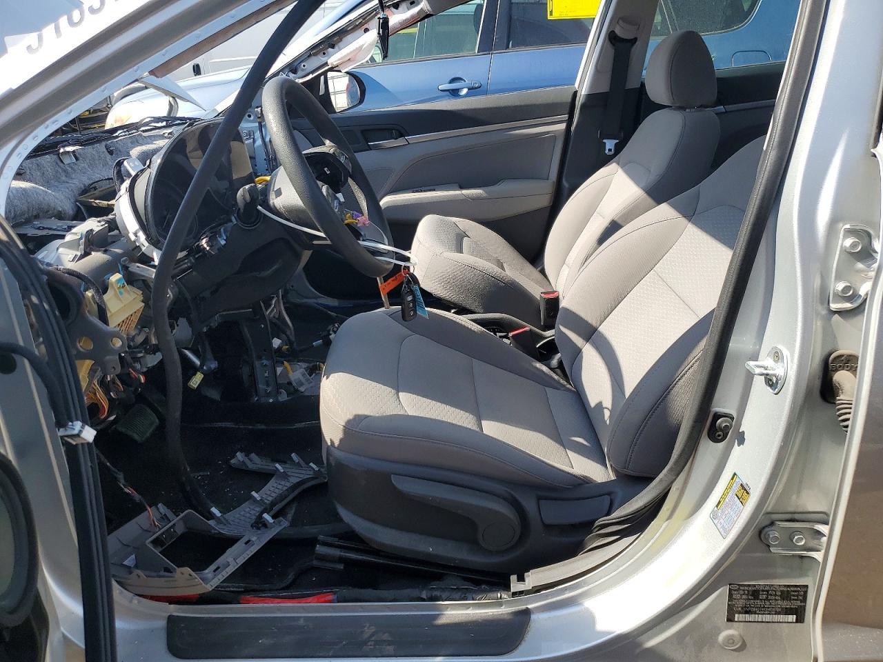 2019 Hyundai Elantra Sel - zdjęcie 7