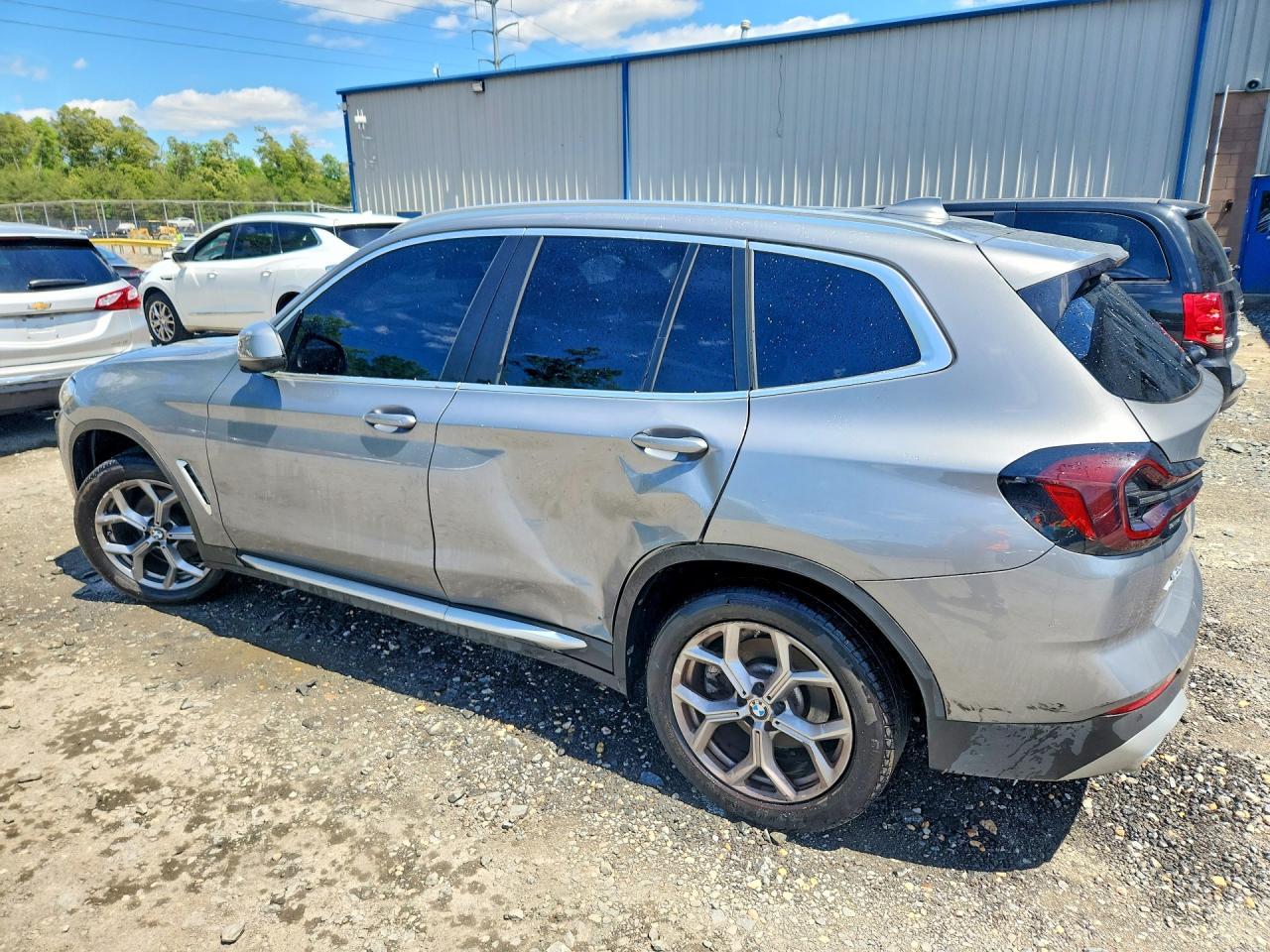2023 BMW X3 xDrive30I - zdjęcie 2