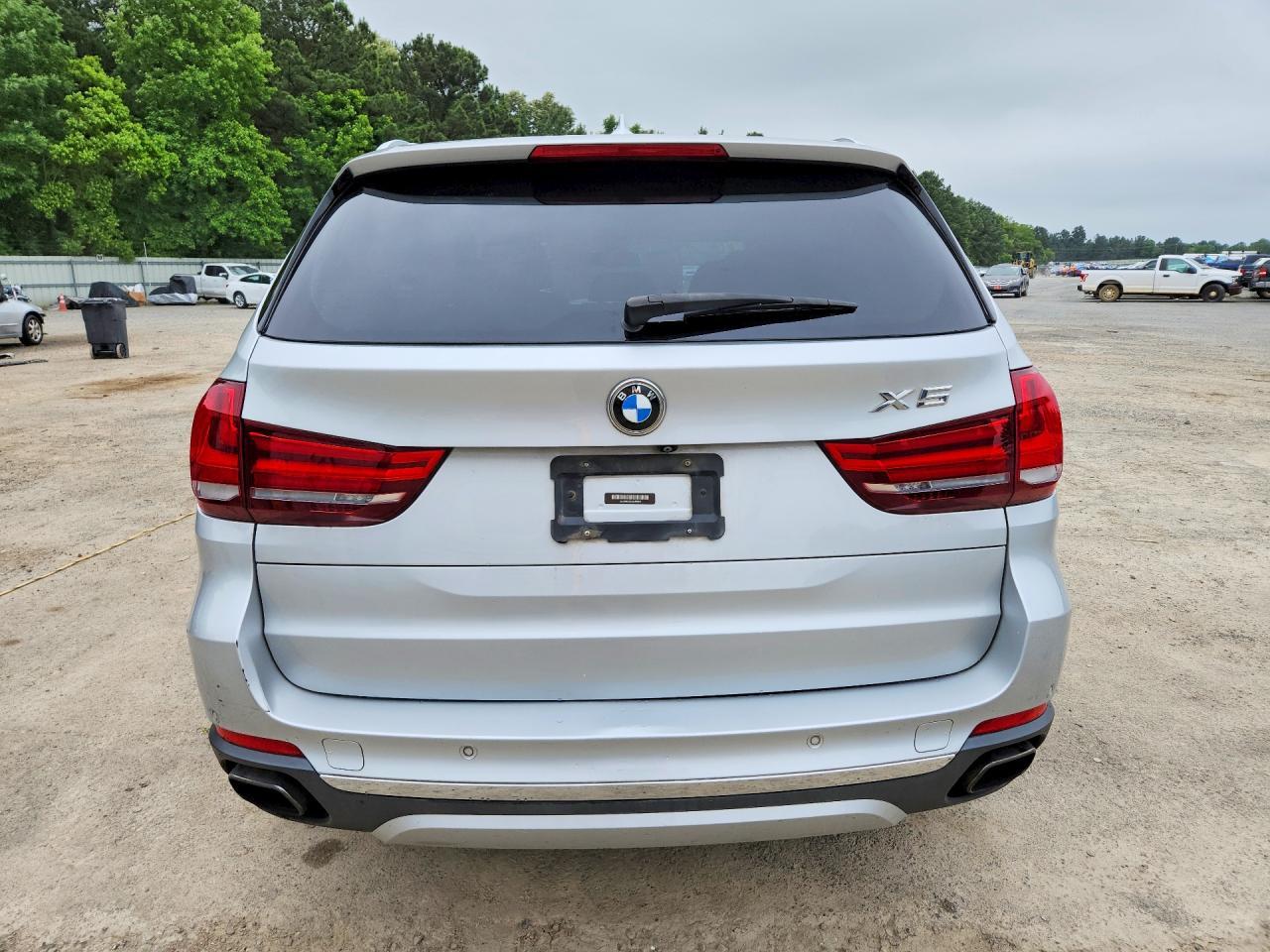 2016 BMW X5 xDrive50I - zdjęcie 6