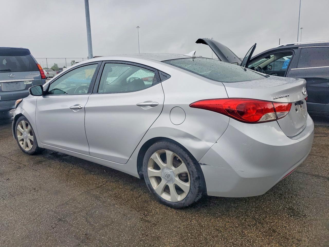 2013 Hyundai Elantra Limited - zdjęcie 2