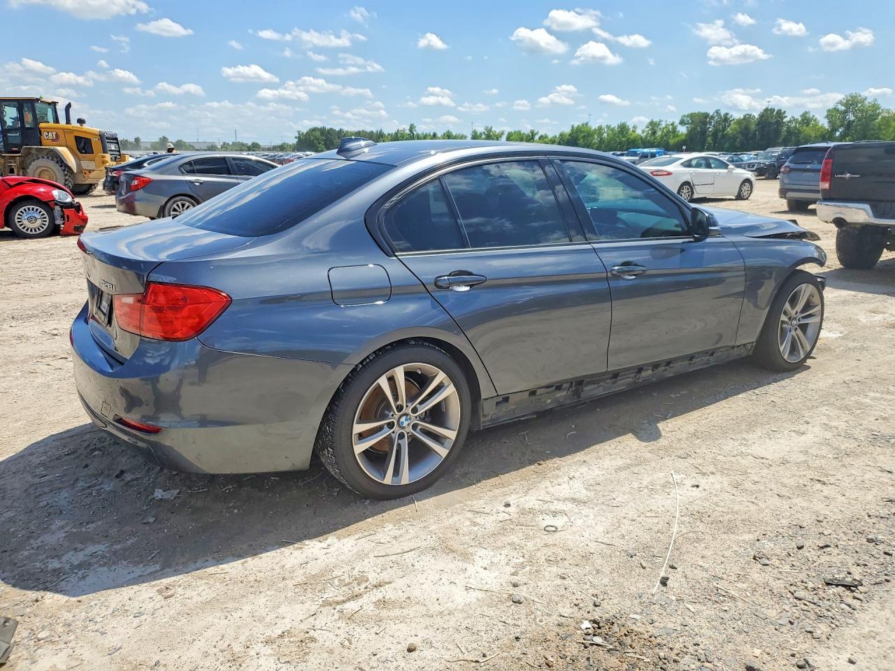 2014 BMW 328 I - zdjęcie 3