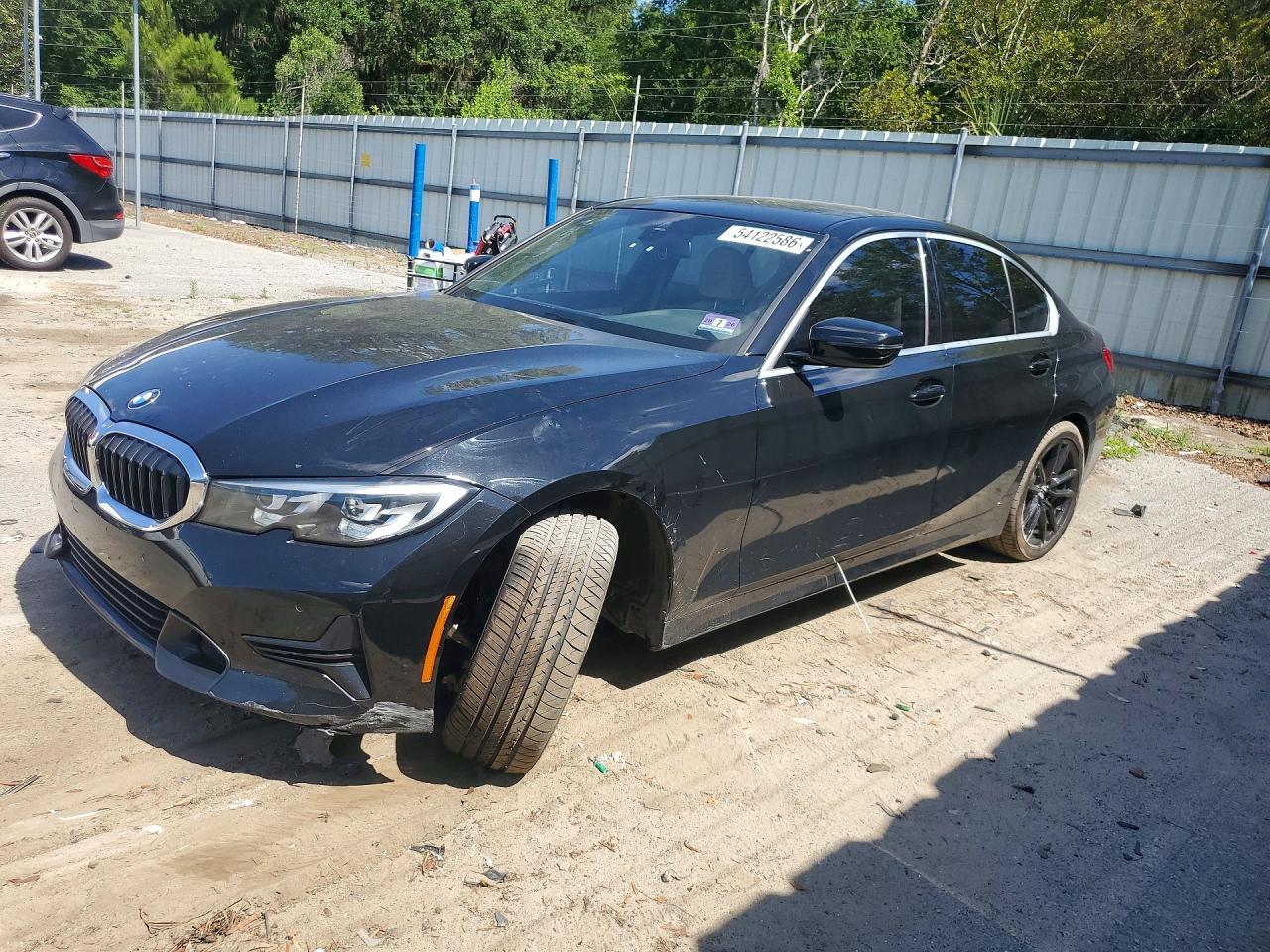 2019 BMW 330Xi - zdjęcie główne