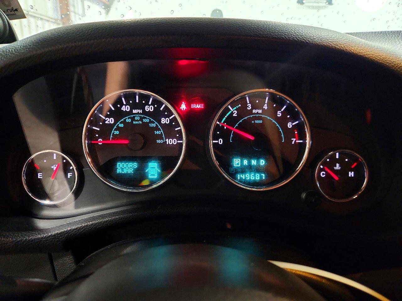 2014 Jeep Wrangler Unlimited Sahara - zdjęcie 9