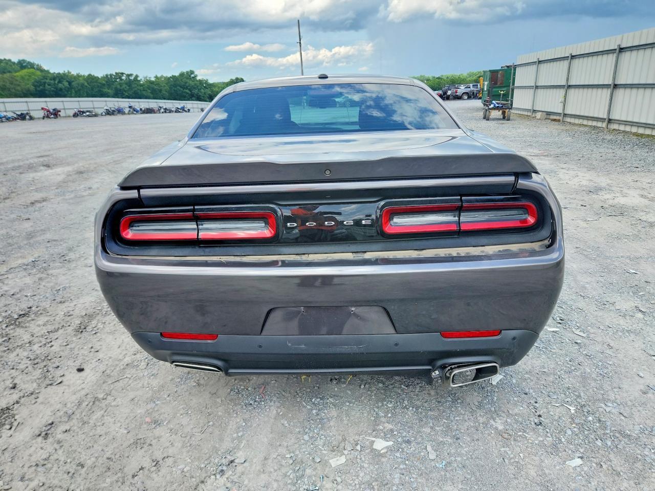 2021 Dodge Challenger Gt - zdjęcie 6