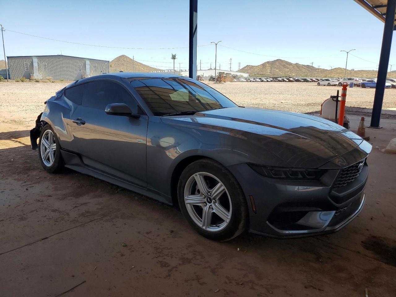 2026 Ford Mustang - zdjęcie 4