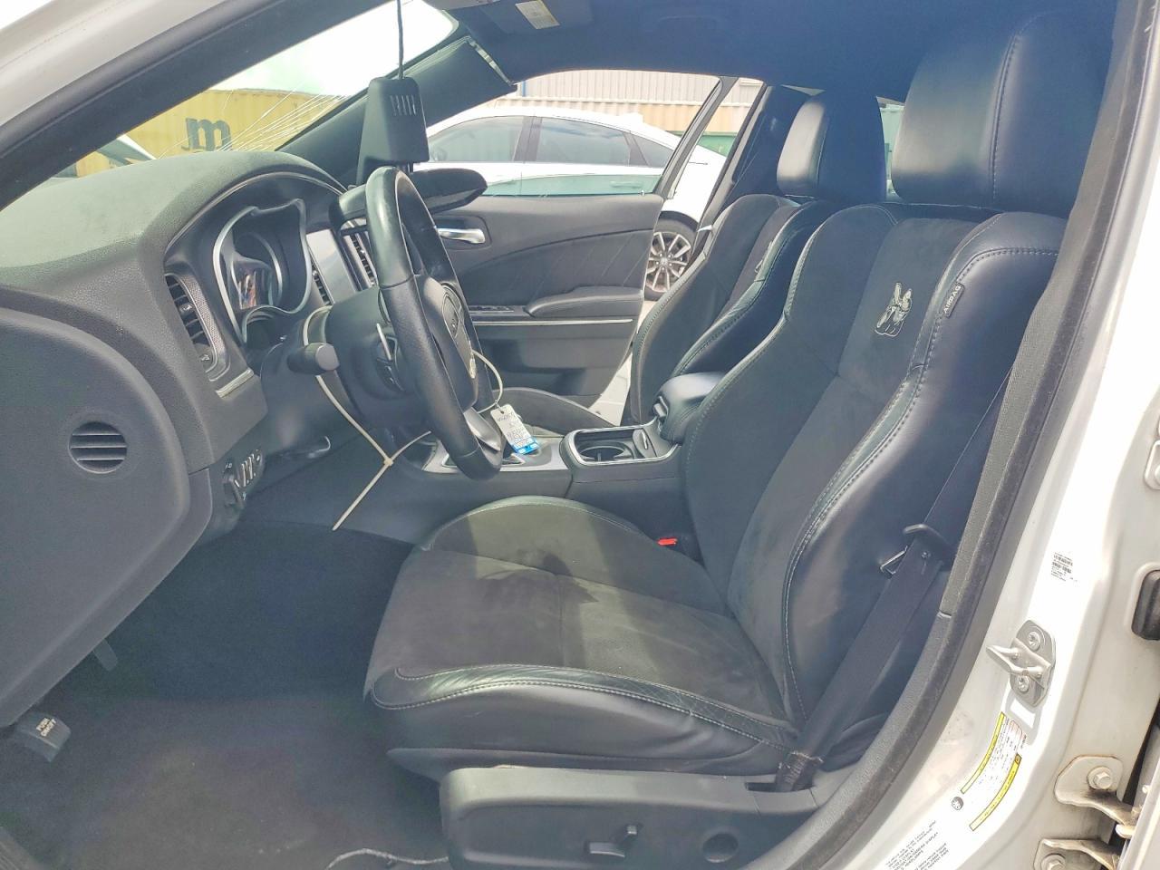 2016 Dodge Charger R - zdjęcie 7