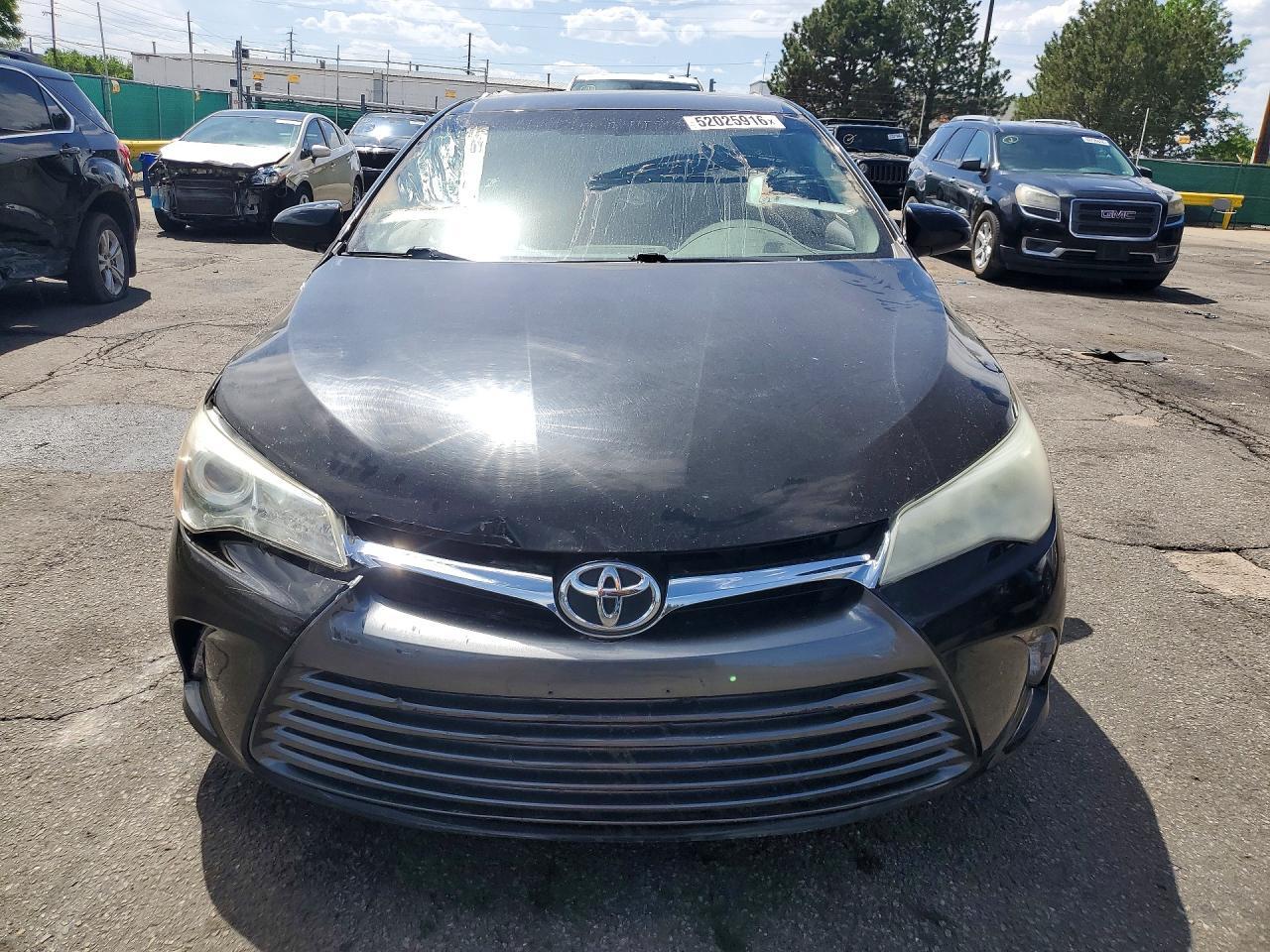 2015 Toyota Camry Le - zdjęcie 5