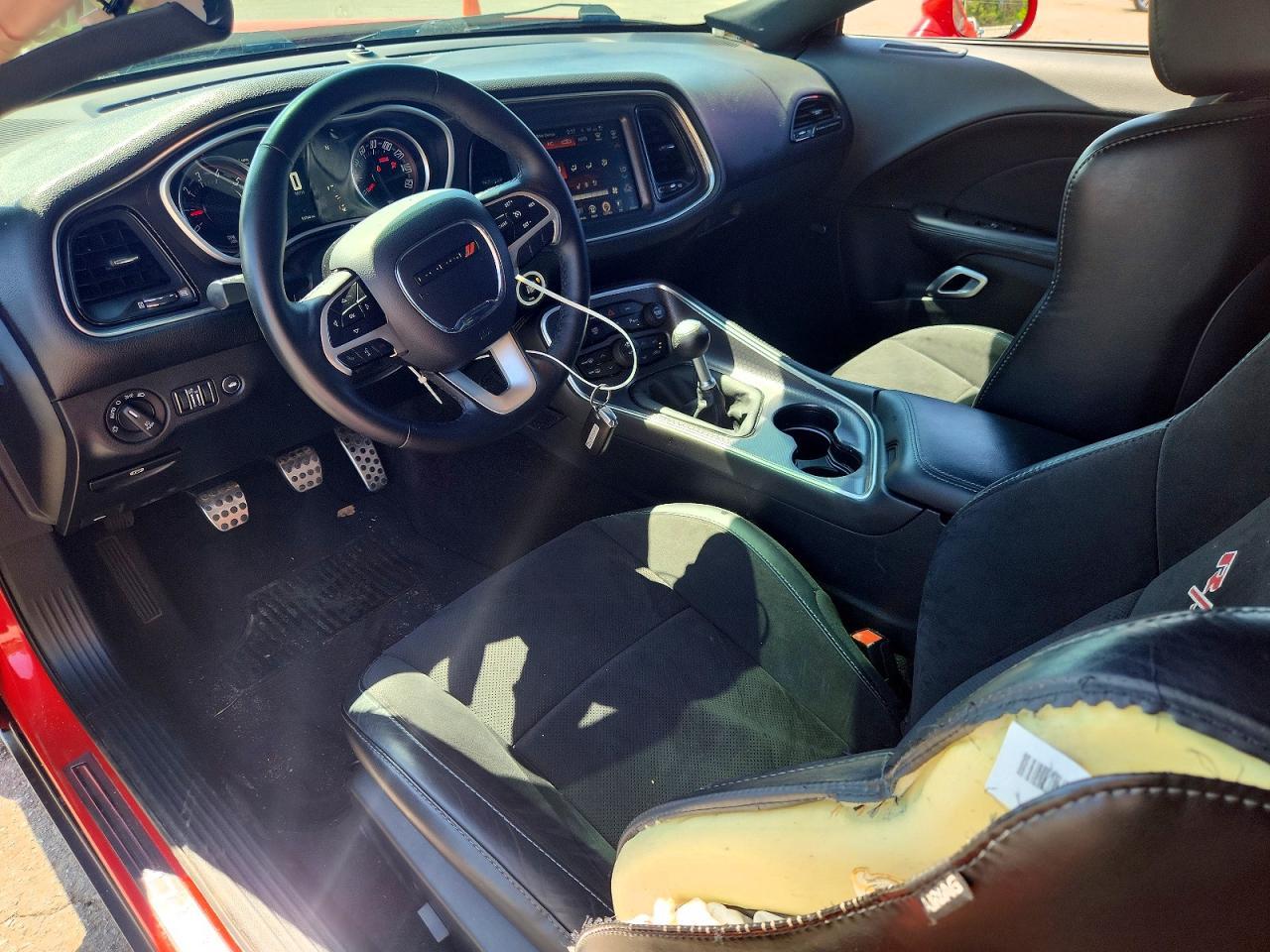 2016 Dodge Challenger R - zdjęcie 8