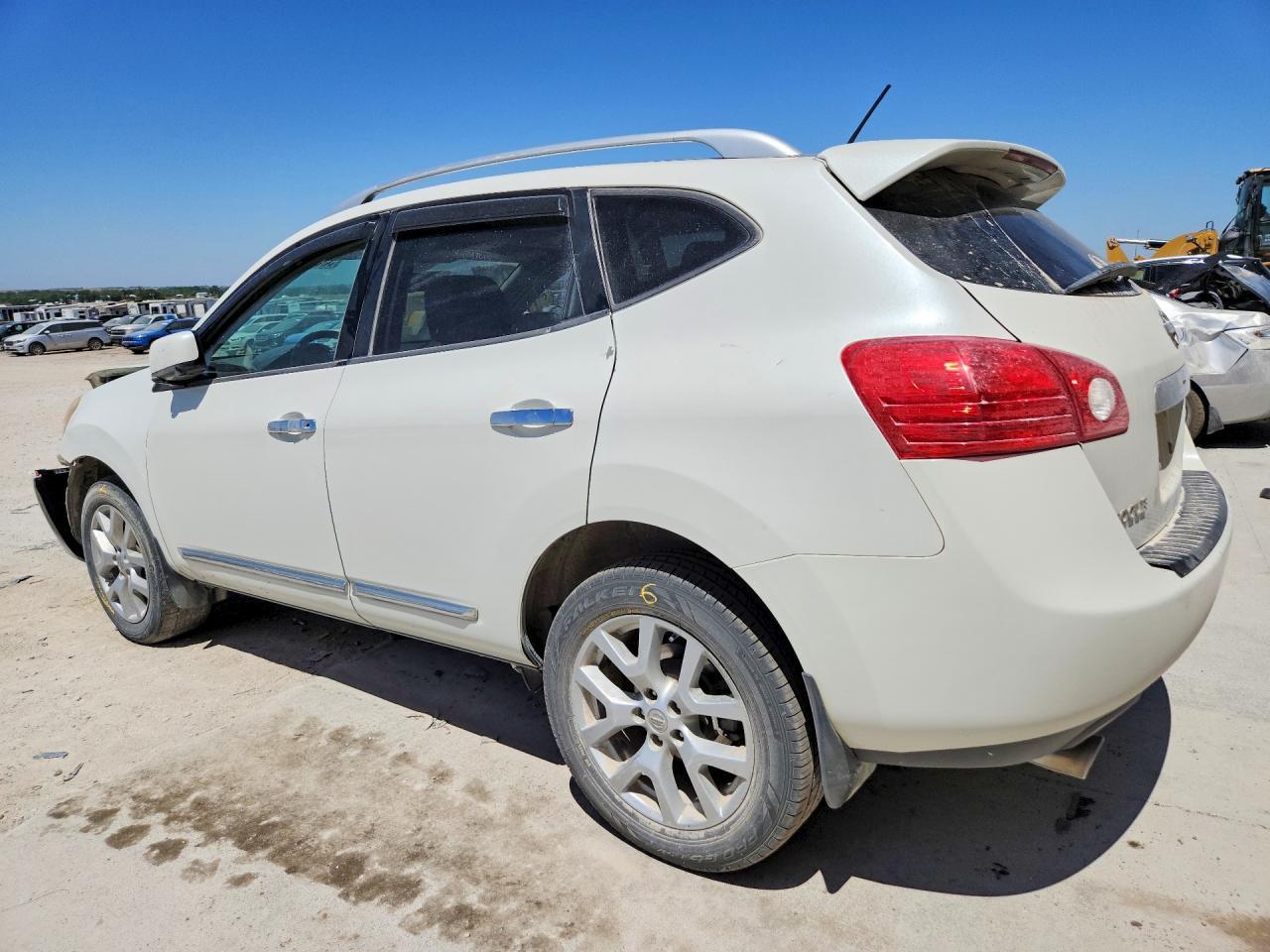 2013 Nissan Rogue S - zdjęcie 2