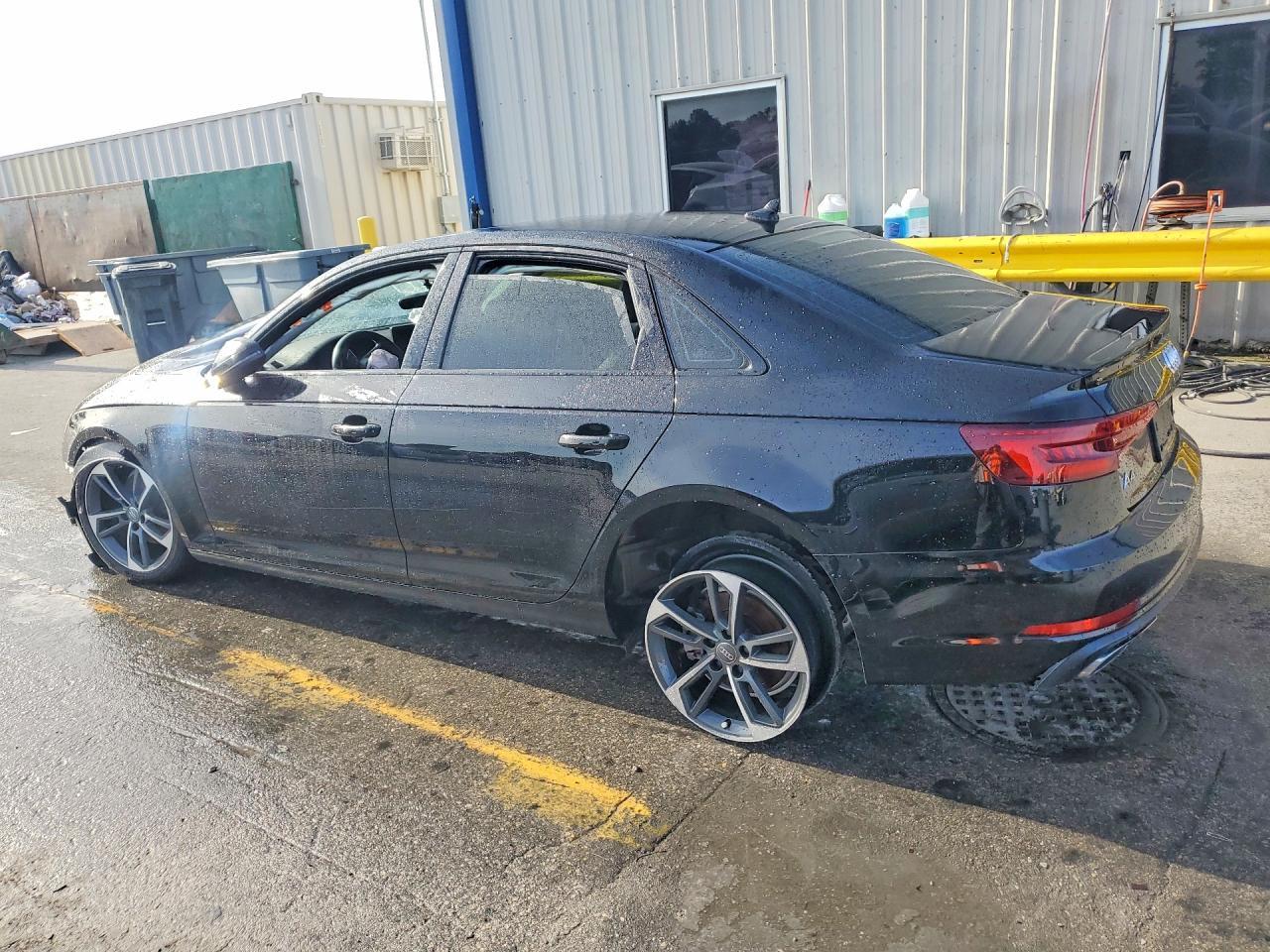 2019 Audi A4 Premium - zdjęcie 2