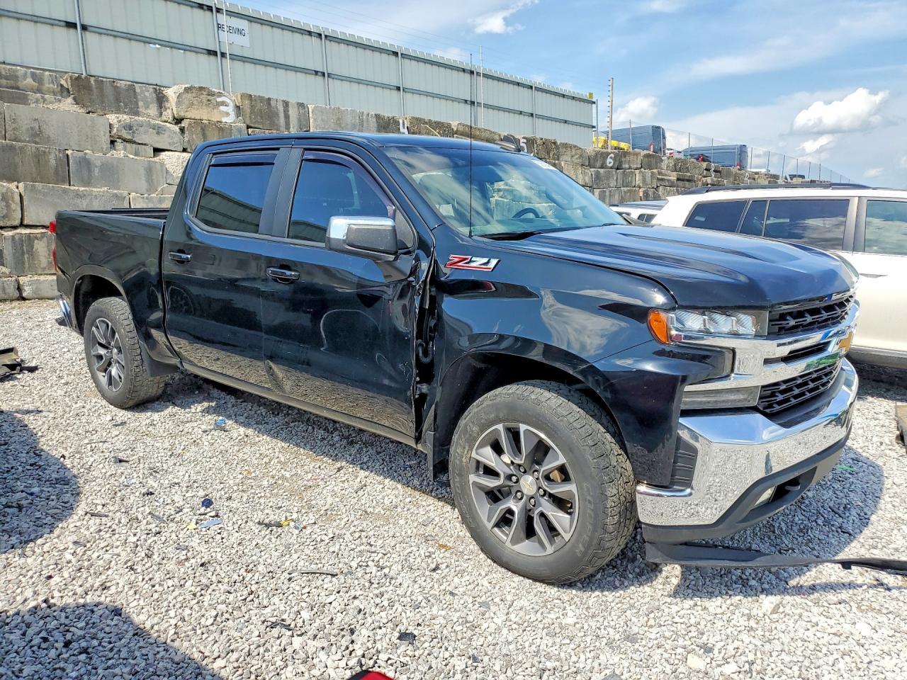 2020 Chevrolet Silverado K1500 Lt - zdjęcie 4