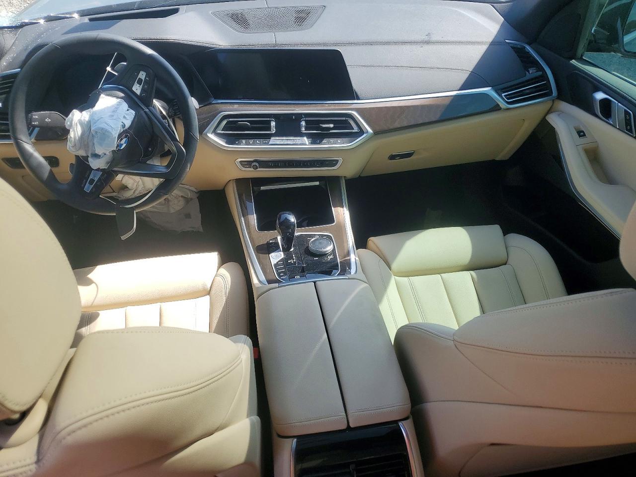 2022 BMW X5 xDrive40I - zdjęcie 8