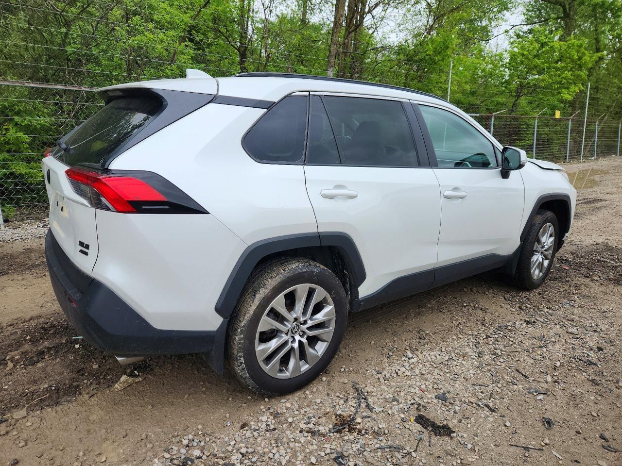 2023 Toyota Rav4 Xle Premium - zdjęcie 3