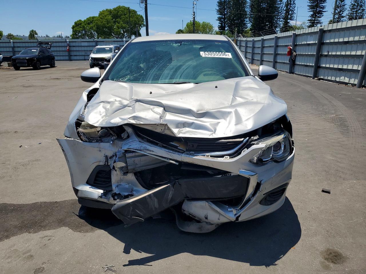 2017 Chevrolet Sonic Lt - zdjęcie 5