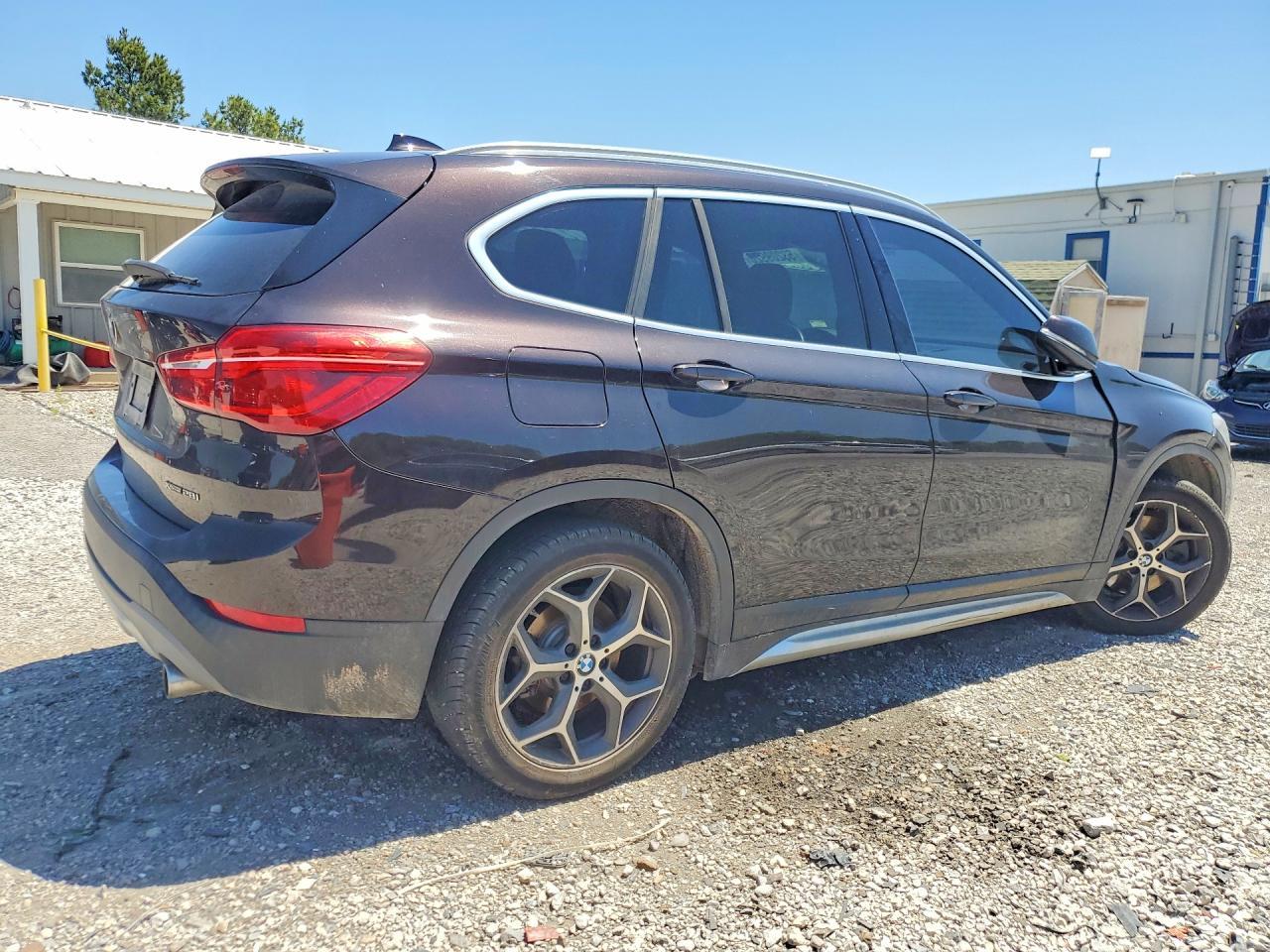 2018 BMW X1 xDrive28I - zdjęcie 3