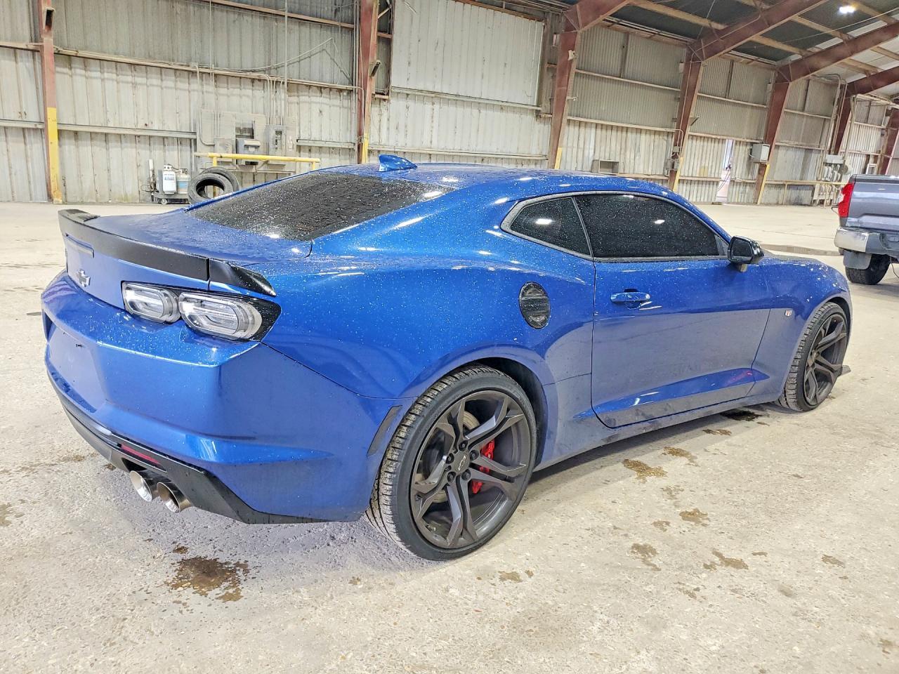 2021 Chevrolet Camaro - zdjęcie 3