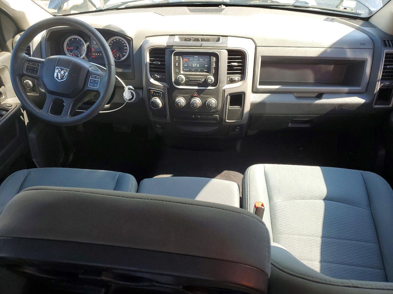 2014 Ram 1500 St - zdjęcie 8