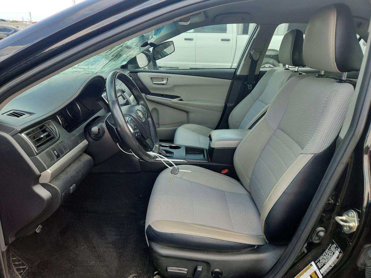 2016 Toyota Camry Se - zdjęcie 7