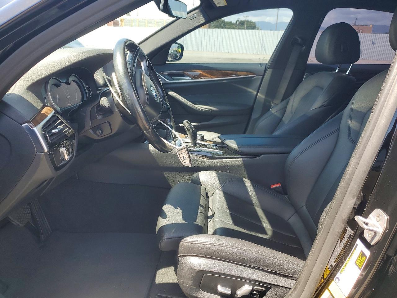 2019 BMW 530E - zdjęcie 7