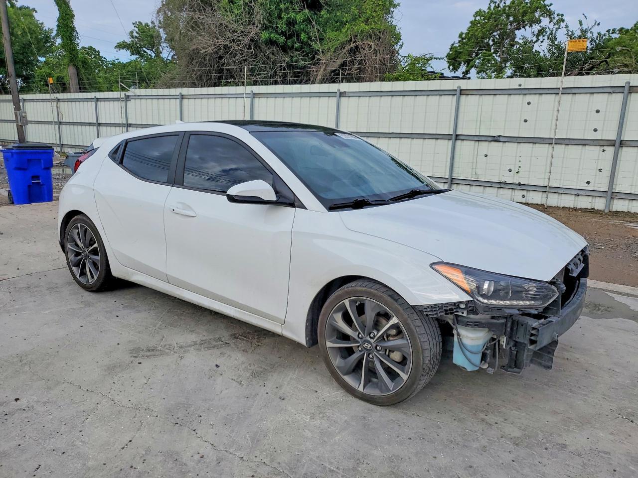 2020 Hyundai Veloster 2.0L Premium - zdjęcie 4