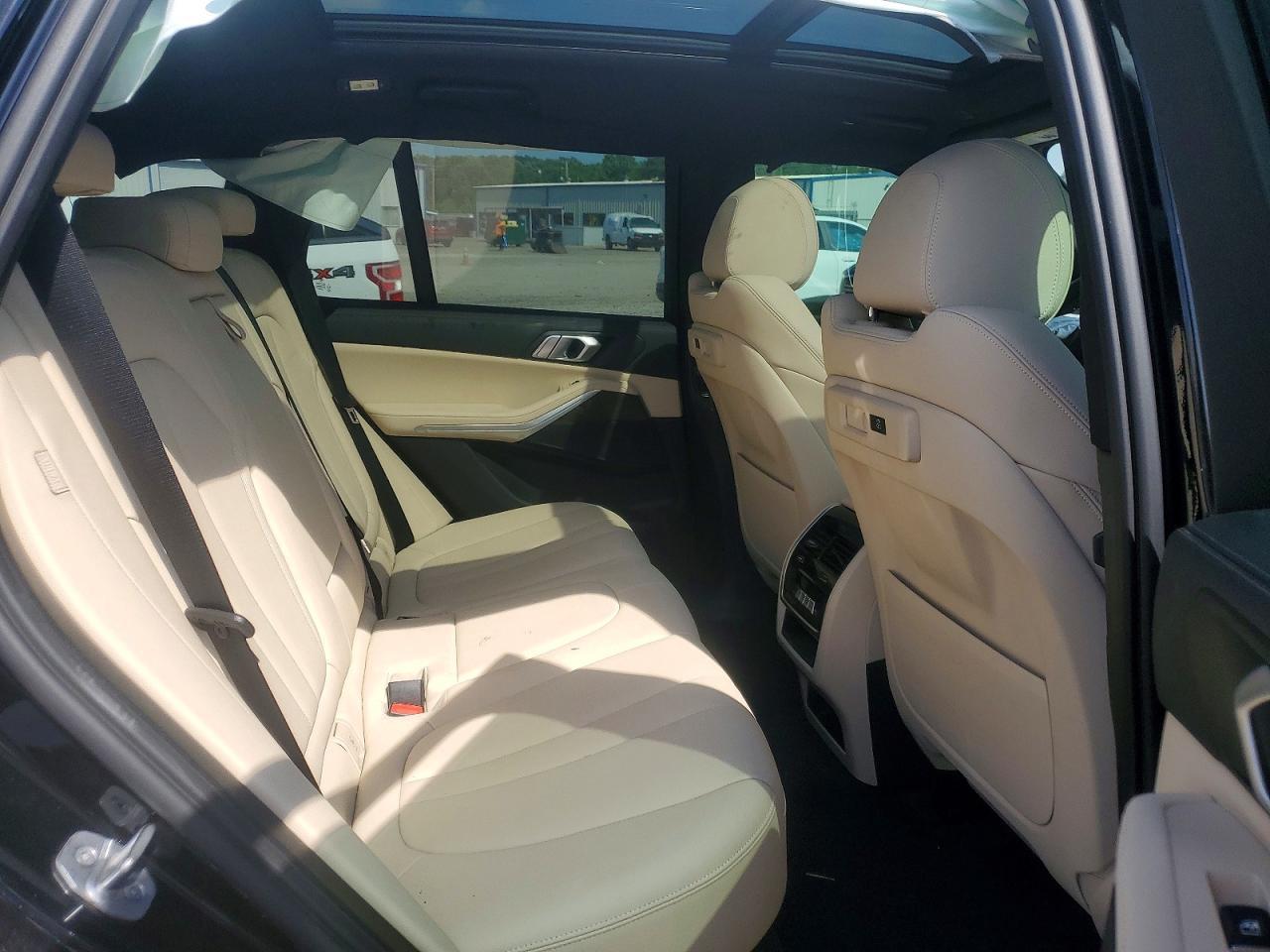 2022 BMW X5 xDrive40I - zdjęcie 11