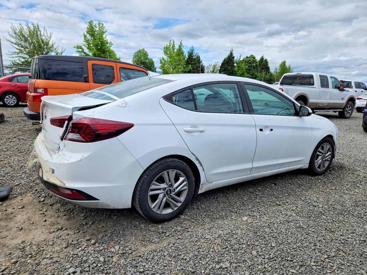 2020 Hyundai Elantra Sel - zdjęcie 3