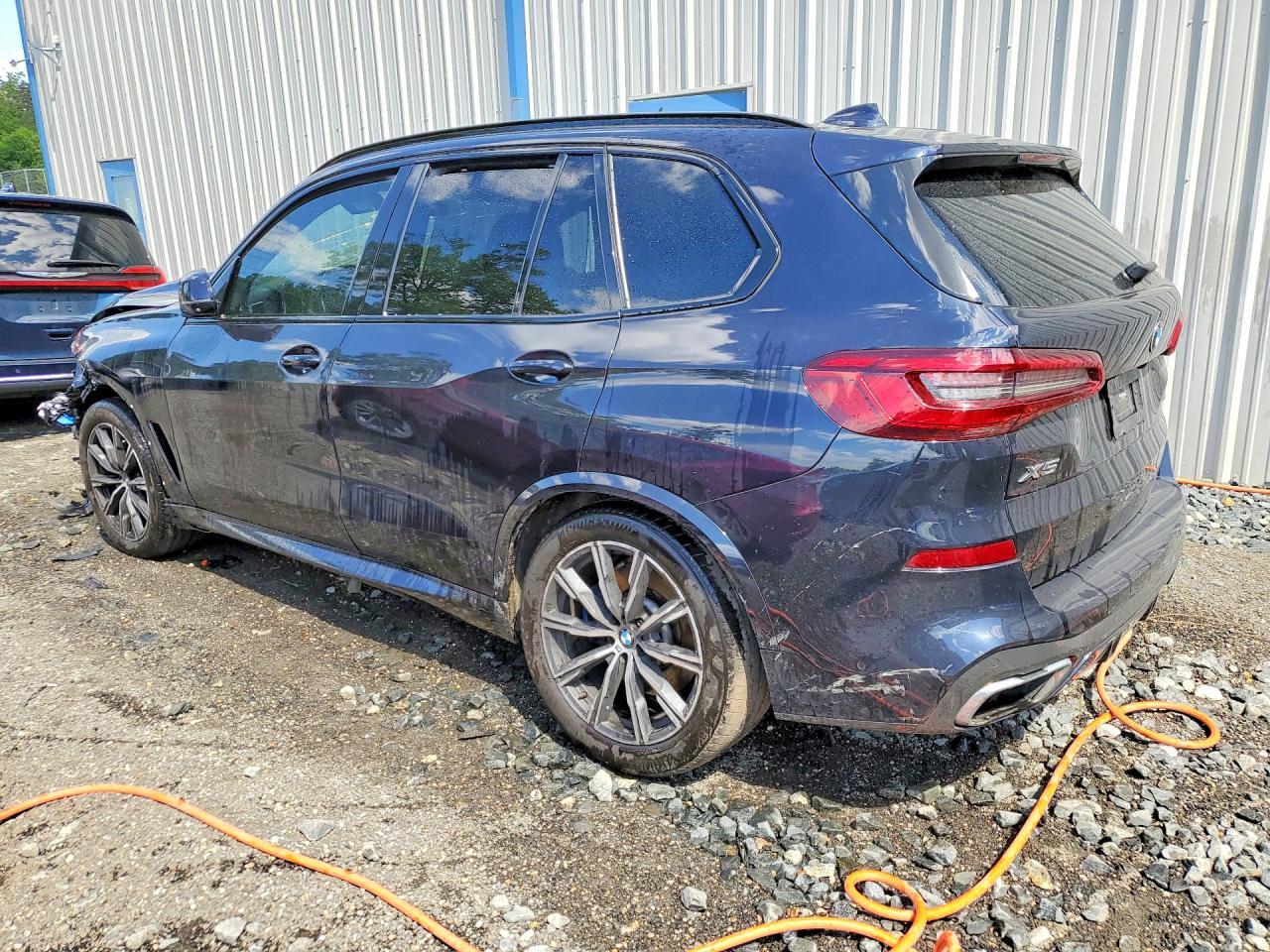 2019 BMW X5 xDrive50I - zdjęcie 2