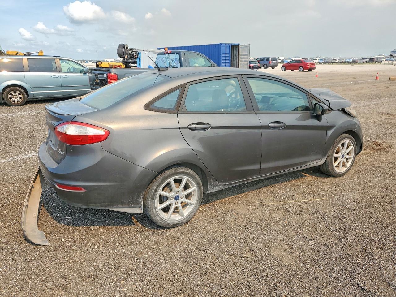 2019 Ford Fiesta Se - zdjęcie 3