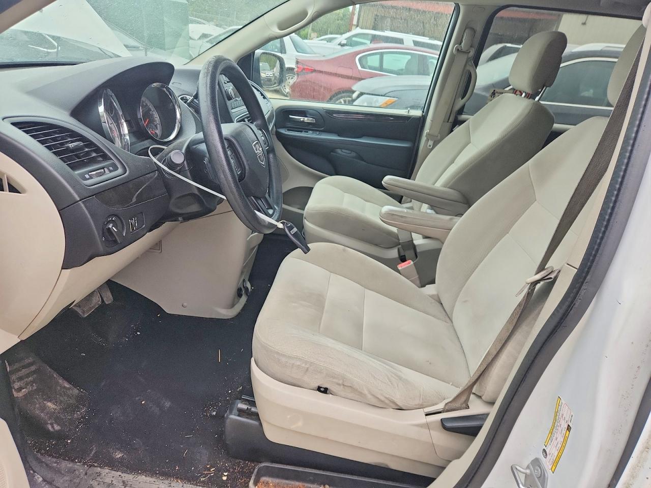2016 Dodge Grand Caravan - zdjęcie 7