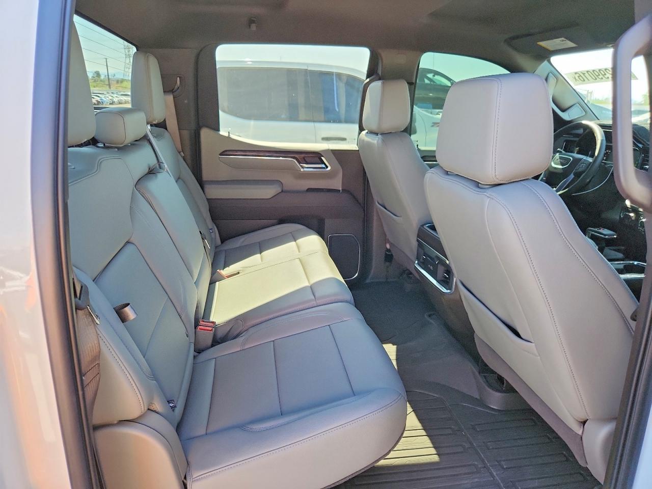 2025 GMC Sierra K1500 Slt - zdjęcie 10