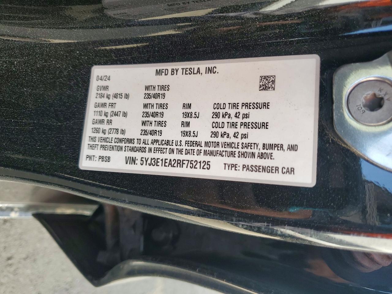 2024 Tesla Model 3 - zdjęcie 13