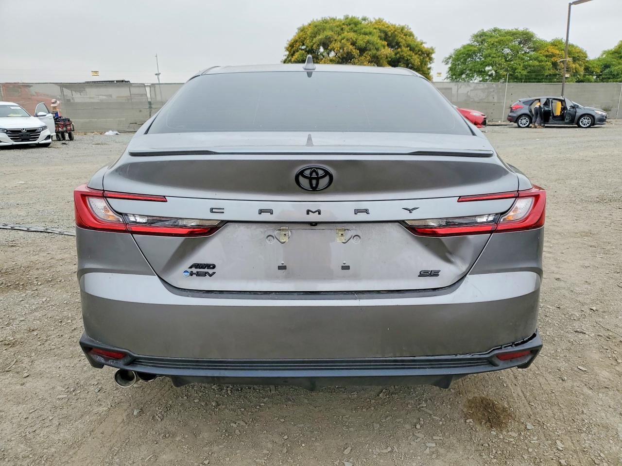 2025 Toyota Camry Se - zdjęcie 6