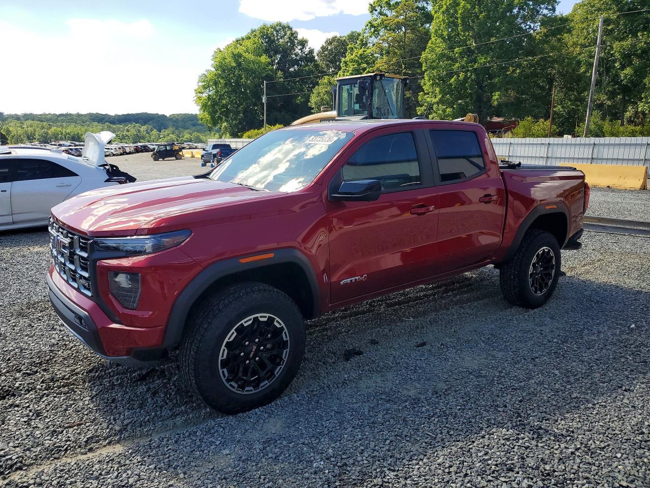 2026 GMC Canyon At4 - zdjęcie główne
