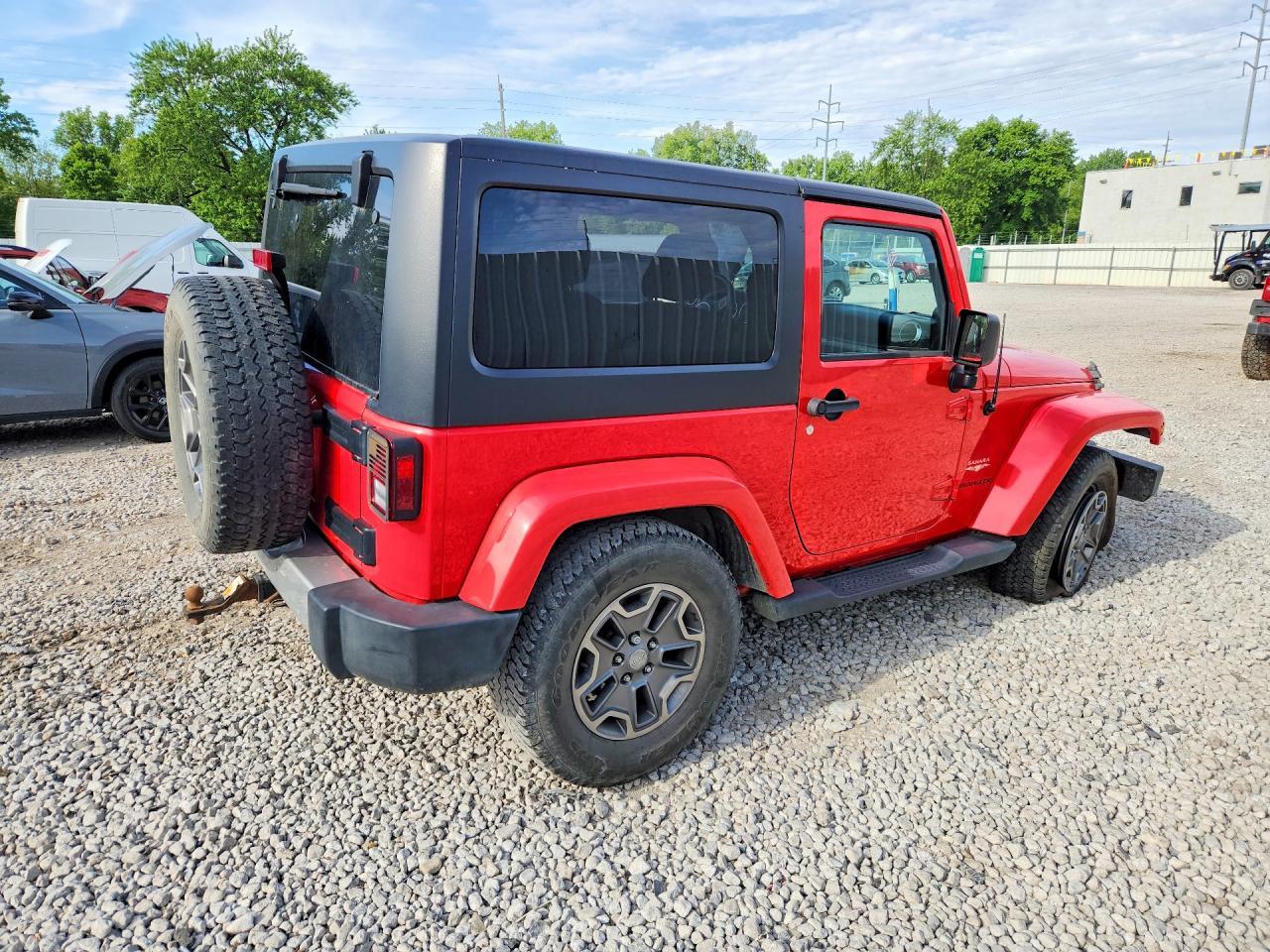 2013 Jeep Wrangler Sahara - zdjęcie 3