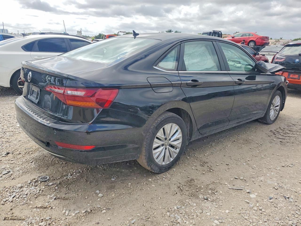 2019 Volkswagen Jetta S - zdjęcie 3