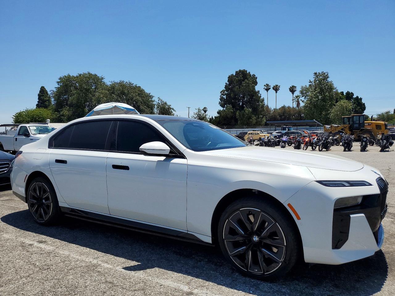 2024 BMW I7 Edrive50 - zdjęcie 4