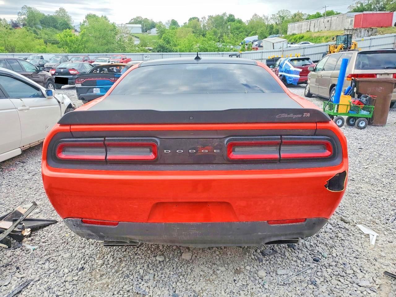 2018 Dodge Challenger R - zdjęcie 6